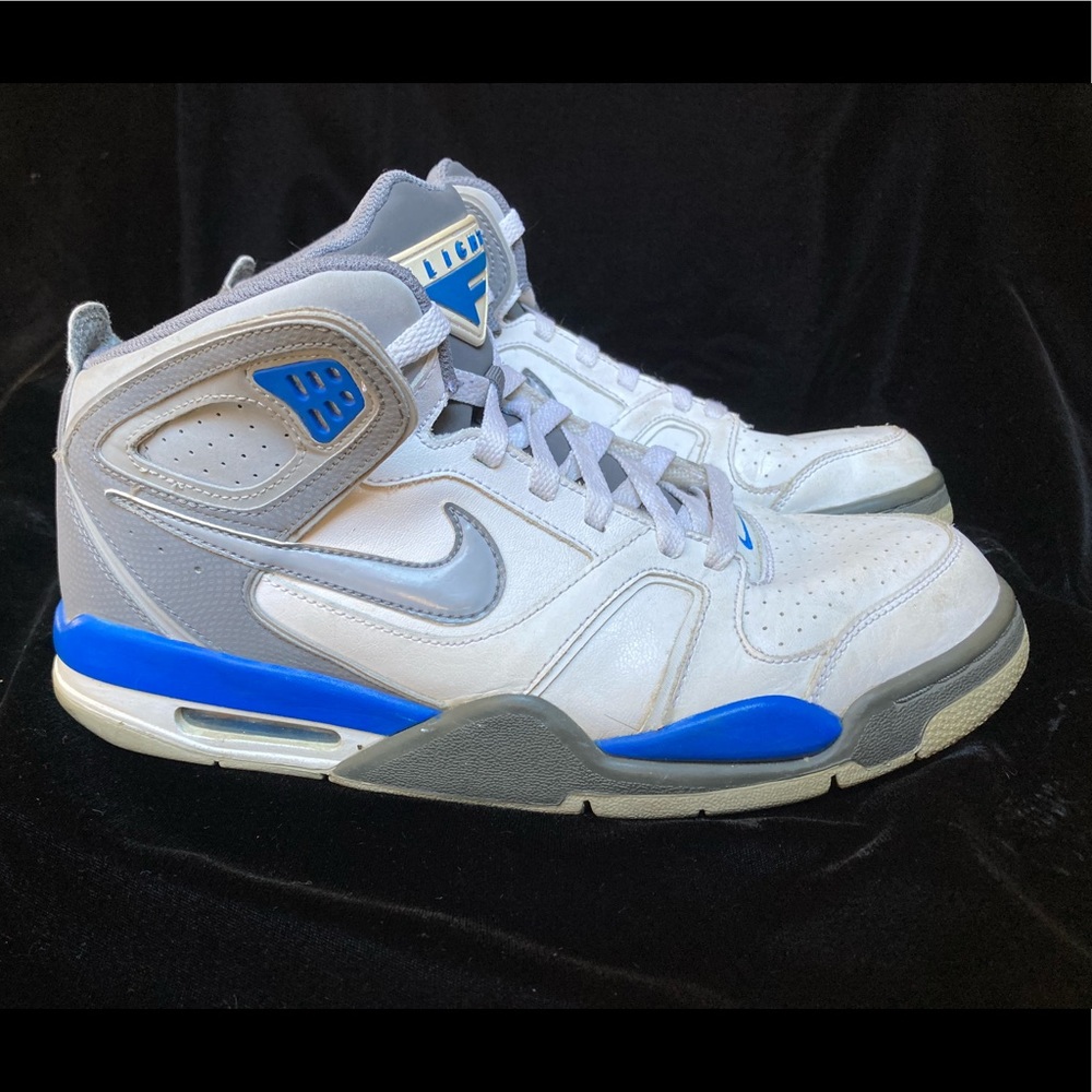 Men’s Nike Jordan Flight sneakers